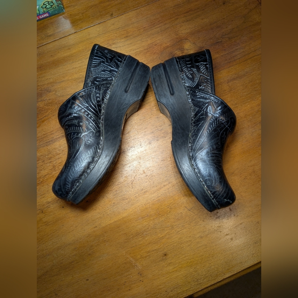 Dansko Women's Shoes